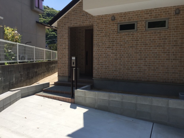 �V�z�O�\�{�H��@��܂��@�S�̑��@�����s����